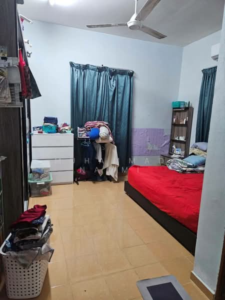 Bungalow for Sale in Kampung Tebing Tembah (Kuala Paka) - Muhammad Najmi - Bedroom - PropertyGuru.com.my