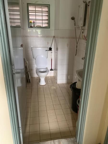 Condominium for Sale at Pandan Heights Condominium - Jacksley Wong - Bathroom - PropertyGuru.com.my