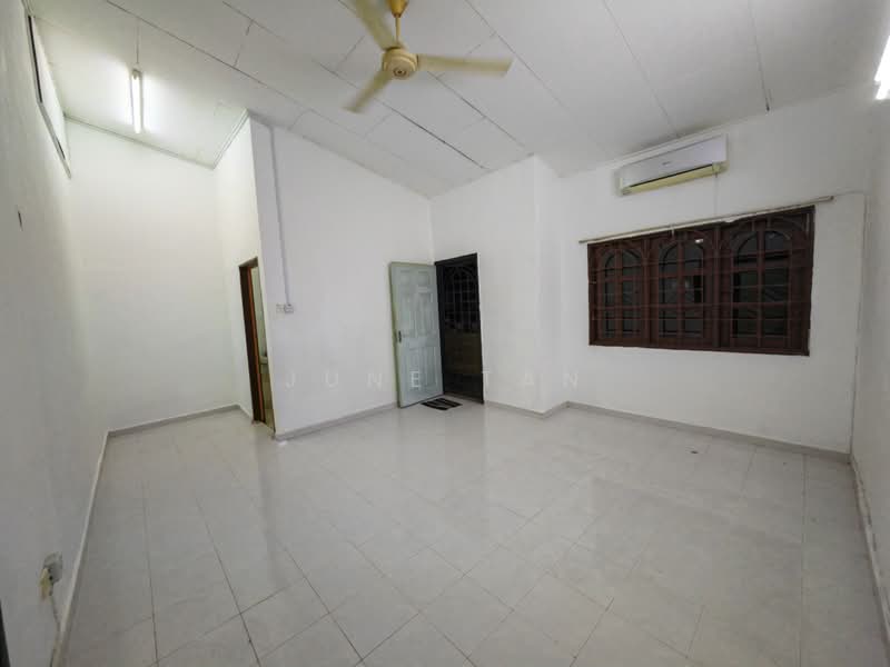 Rumah Teres 2 Tingkat untuk Dijual di Taman Sungai Besi Indah (Seri Kembangan) - June Tan - PropertyGuru.com.my