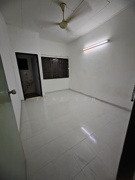 Rumah Teres 2 Tingkat untuk Dijual di Taman Sungai Besi Indah (Seri Kembangan) - June Tan - PropertyGuru.com.my