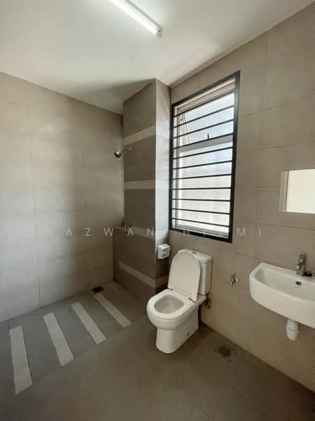 2-storey Terraced House for Sale in Bandar Rimbayu (Telok Panglima Garang) - Hazwan Hilmi - Bathroom - PropertyGuru.com.my