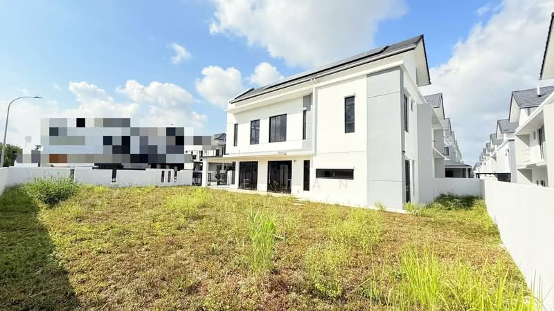 Rumah Berkembar untuk Dijual di Setia Tropika (Johor Bahru) - Ace Tan - Exterior - PropertyGuru.com.my