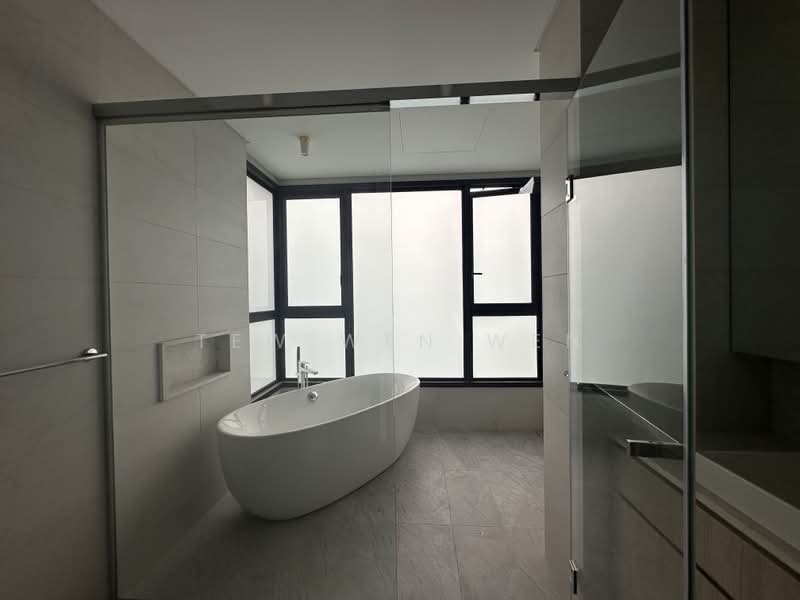 Servis Apartment untuk Disewa di Jendela Residences - Tew Wen Wen - Bathroom - PropertyGuru.com.my