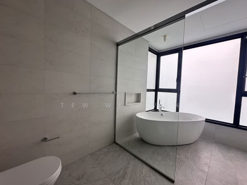 Servis Apartment untuk Disewa di Jendela Residences - Tew Wen Wen - Bathroom - PropertyGuru.com.my