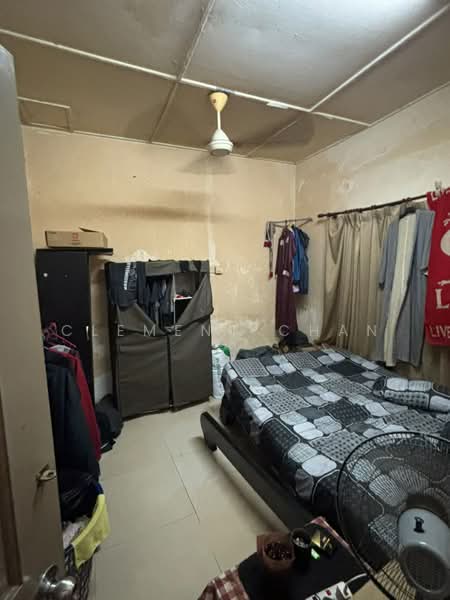 Rumah Teres 1 Tingkat untuk Dijual di Seksyen 17 (Petaling Jaya) - Clement Chan - Bedroom - PropertyGuru.com.my
