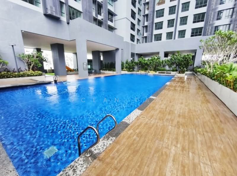 Servis Apartment untuk Disewa di Meta City - Ocean Tan - Pool - PropertyGuru.com.my