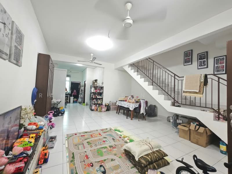 Rumah Teres 2 Tingkat untuk Dijual di Senai (Johor) - Rahizan Bin Abd Rahim - Living Room - PropertyGuru.com.my
