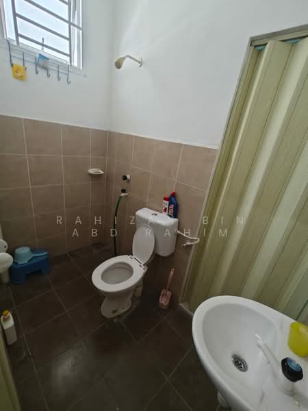 Rumah Teres 2 Tingkat untuk Dijual di Senai (Johor) - Rahizan Bin Abd Rahim - Bathroom - PropertyGuru.com.my