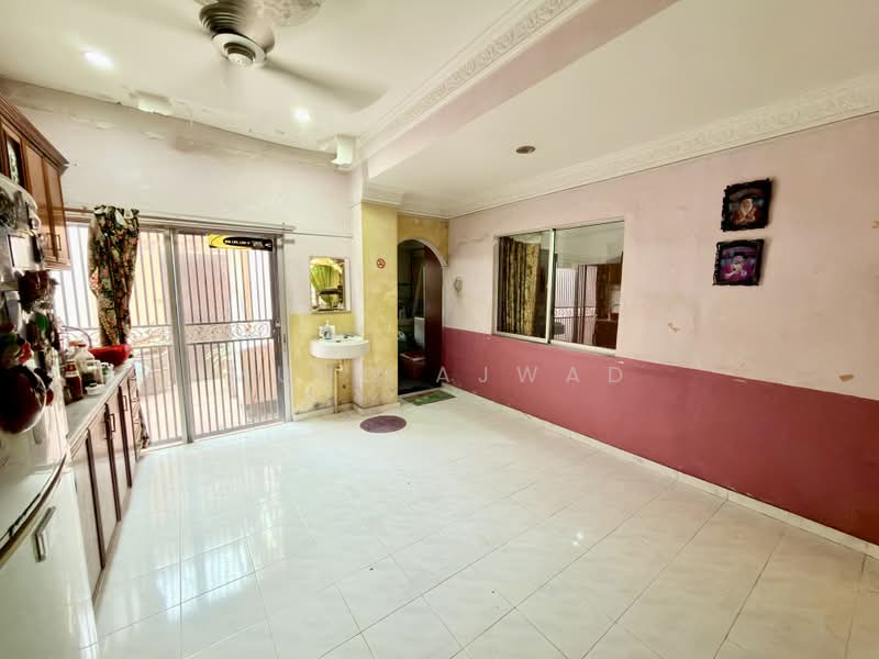 Rumah Teres 2-Tingkat untuk Dijual di Taman Rakan Cheras (Cheras) - Muhd Ajwad - PropertyGuru.com.my