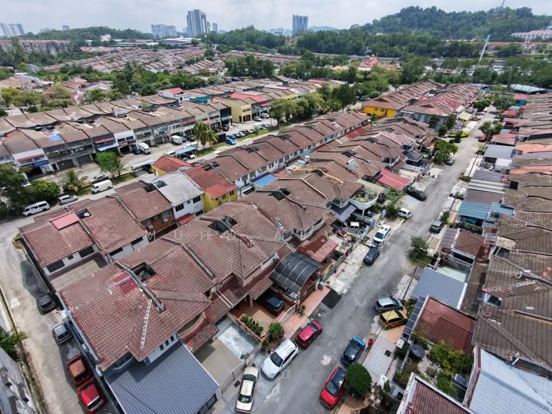 Rumah Teres 2-Tingkat untuk Dijual di Taman Rakan Cheras (Cheras) - Muhd Ajwad - PropertyGuru.com.my