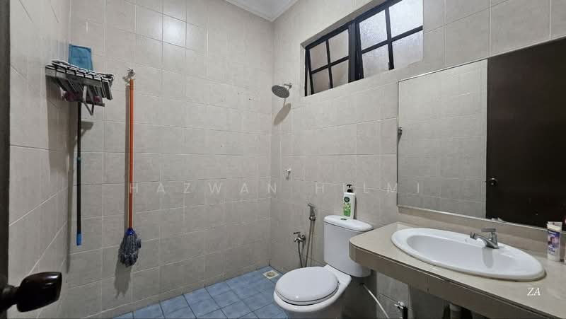 Semi-Detached House for Sale in Bandar Nusa Rhu (Shah Alam) - Hazwan Hilmi - Bathroom - PropertyGuru.com.my