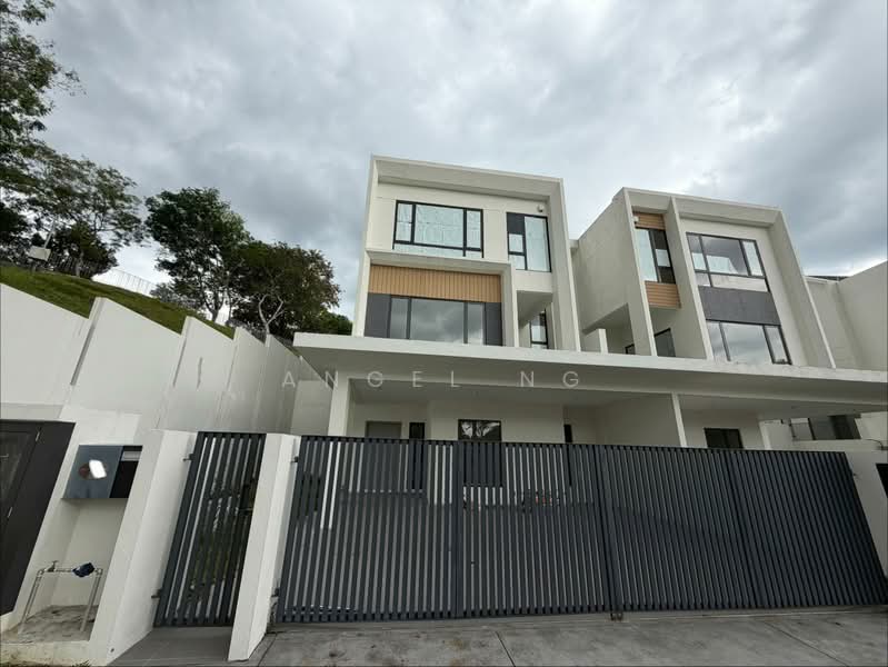 Rumah Berkembar untuk Dijual di Bandar Sungai Long (Selangor) - Angel Ng - PropertyGuru.com.my