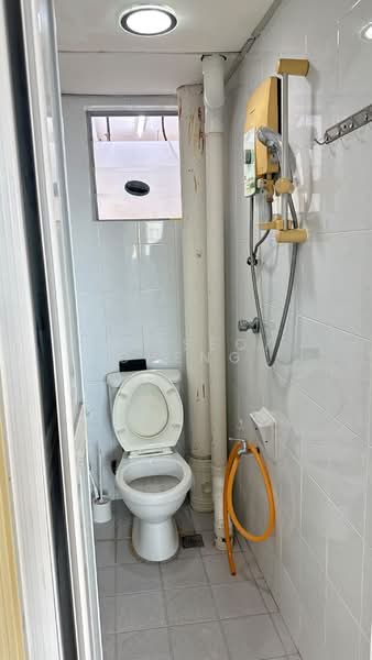 Pangsapuri untuk Dijual di Harmony View - Lim Seok Cheng - Bathroom - PropertyGuru.com.my