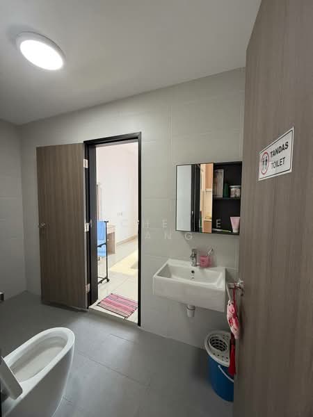 Service Residence for Rent at TRELLIS RESIDENCES - Michelle Liang - Bathroom - PropertyGuru.com.my