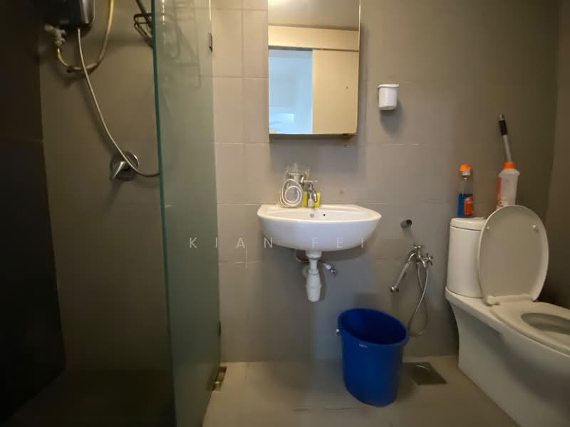 Servis Apartment untuk Disewa di Avenue D'Vogue - Kian Fei - Bathroom - PropertyGuru.com.my