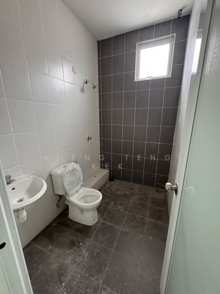 3-storey Terraced House for Sale in Sungai Puyu (Butterworth) - Kheng Teng Kek - Bathroom - PropertyGuru.com.my