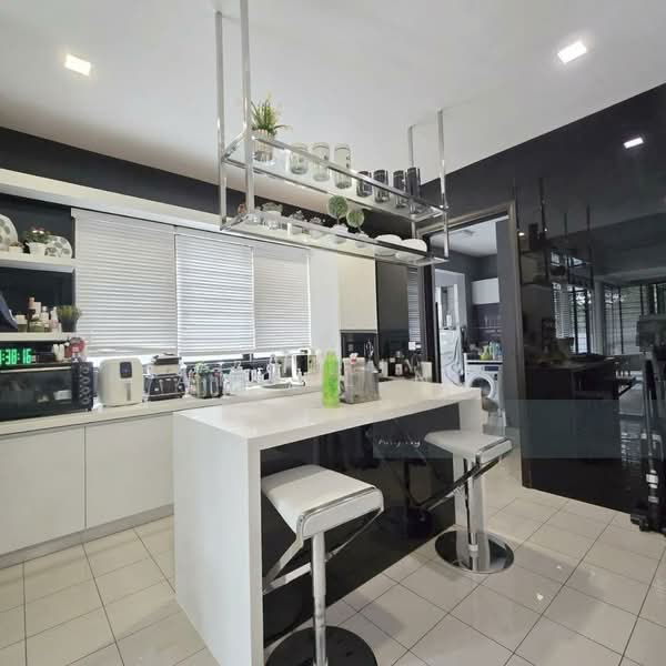 Rumah Berkembar untuk Dijual di Bandar Sungai Long (Selangor) - Angel Ng - Kitchen - PropertyGuru.com.my