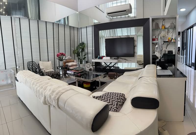 Rumah Berkembar untuk Dijual di Bandar Sungai Long (Selangor) - Angel Ng - Living Room - PropertyGuru.com.my