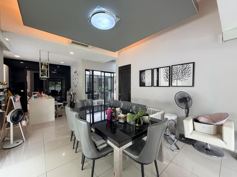 Rumah Berkembar untuk Dijual di Bandar Sungai Long (Selangor) - Angel Ng - Dining Room - PropertyGuru.com.my