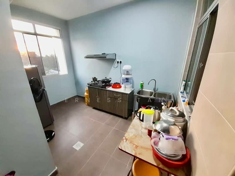 Apartment for Sale at Villa Krystal @ Bandar Selesa Jaya - Erness Tan - Kitchen - PropertyGuru.com.my