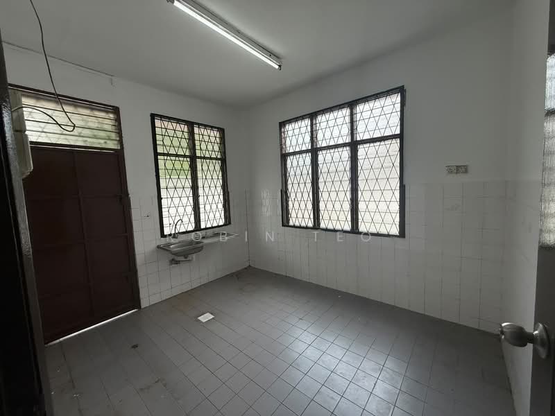 Rumah Berkembar untuk Dijual di Taman Bukit Kempas (Tampoi) - Robin Teo - PropertyGuru.com.my