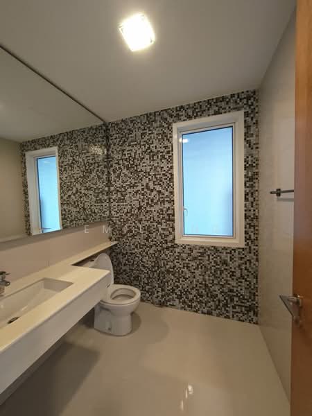 Kondominium untuk Disewa di Verticas Residensi - Emily Ng - Bathroom - PropertyGuru.com.my
