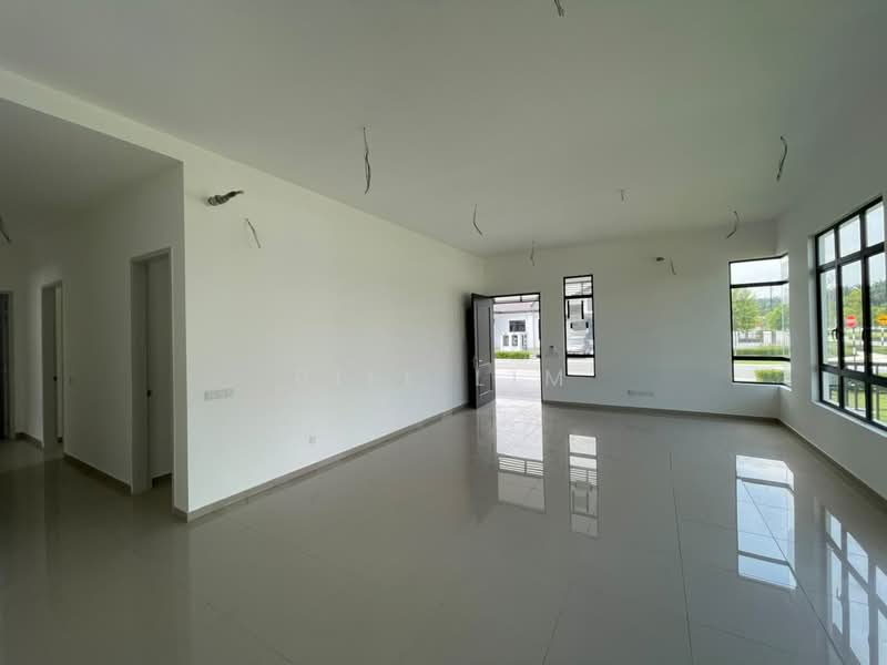 1-storey Terraced House for Sale in Shah Alam (Selangor) - Bill Lim - Living Room - PropertyGuru.com.my