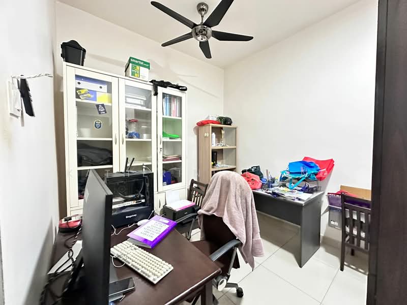 Rumah Teres 2 Tingkat untuk Dijual di Rawang (Selangor) - Katherine Leong - Study - PropertyGuru.com.my