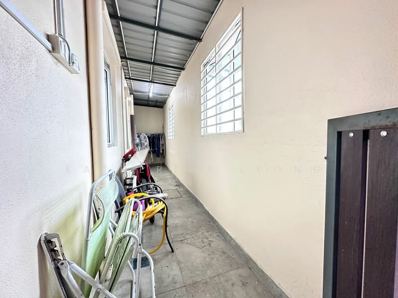 Rumah Teres 2 Tingkat untuk Dijual di Rawang (Selangor) - Katherine Leong - Corridor - PropertyGuru.com.my