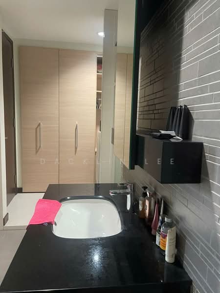 Condominium for Sale at Hampshire Residences - Dacklin Lee - Bathroom - PropertyGuru.com.my