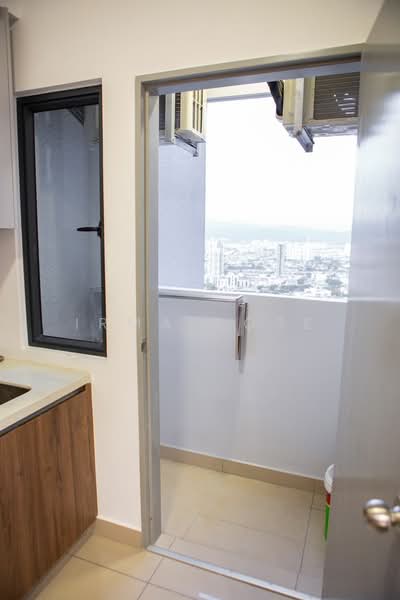 Kondominium untuk Disewa di M Vertica - Irma Rose - Balcony - PropertyGuru.com.my
