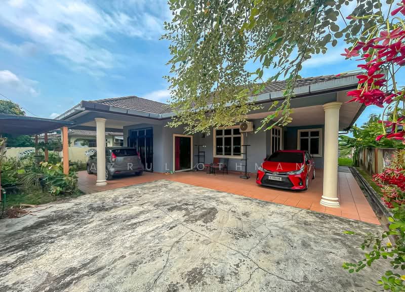 Bungalow for Sale in Taman Dato Haji Abdul Samad (Port Dickson) - Azrul Othman - Exterior - PropertyGuru.com.my