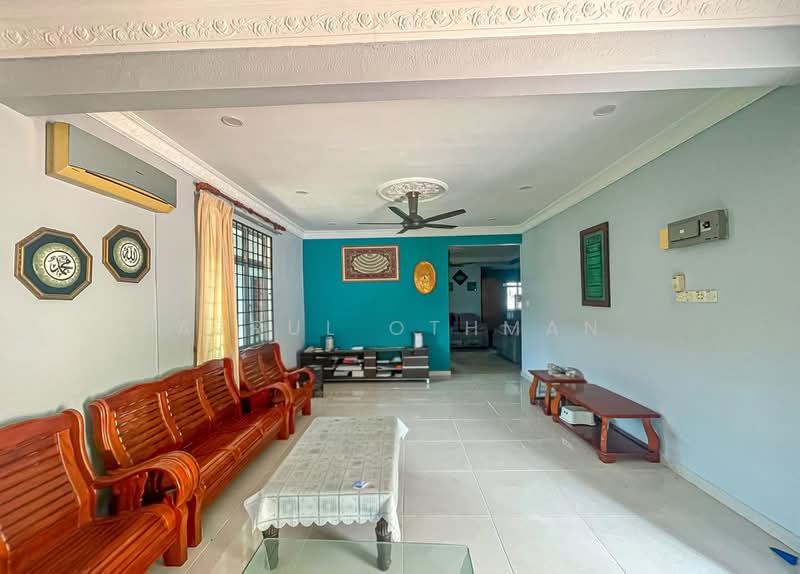 Bungalow for Sale in Taman Dato Haji Abdul Samad (Port Dickson) - Azrul Othman - Living Room - PropertyGuru.com.my
