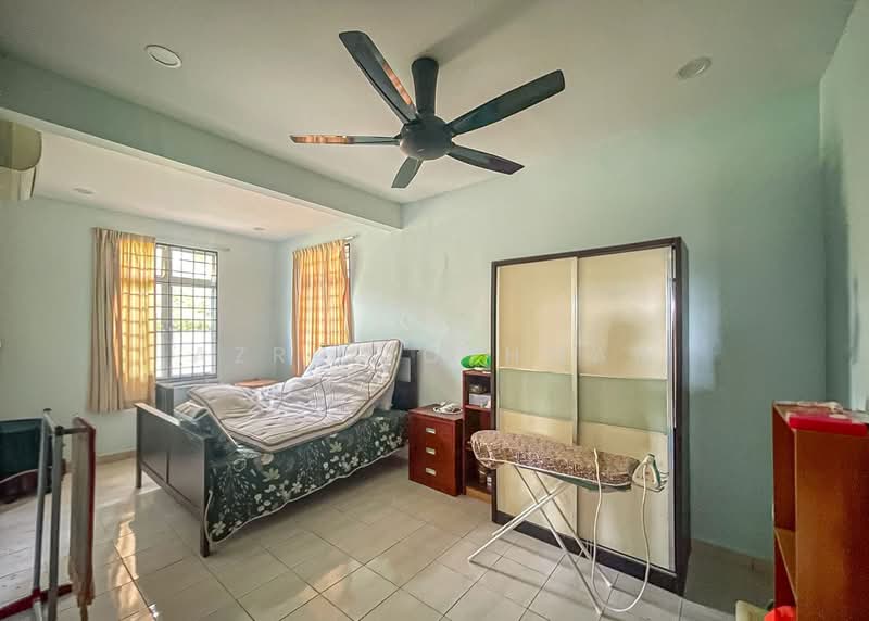 Bungalow for Sale in Taman Dato Haji Abdul Samad (Port Dickson) - Azrul Othman - Bedroom - PropertyGuru.com.my
