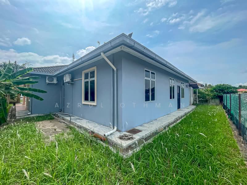 Bungalow for Sale in Taman Dato Haji Abdul Samad (Port Dickson) - Azrul Othman - Exterior - PropertyGuru.com.my