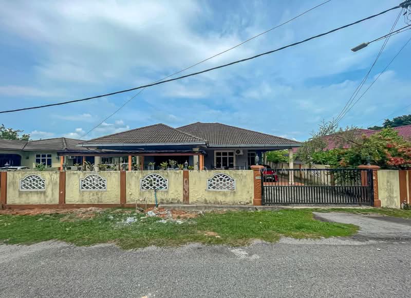Bungalow for Sale in Taman Dato Haji Abdul Samad (Port Dickson) - Azrul Othman - Exterior - PropertyGuru.com.my