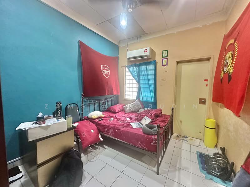 Rumah Teres 2 Tingkat untuk Dijual di Taman Pelangi Semenyih (Semenyih) - Zamshary Budin - Bedroom - PropertyGuru.com.my