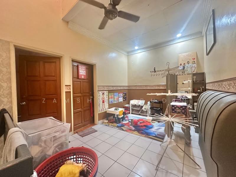 Rumah Teres 2 Tingkat untuk Dijual di Taman Pelangi Semenyih (Semenyih) - Zamshary Budin - Interior - PropertyGuru.com.my