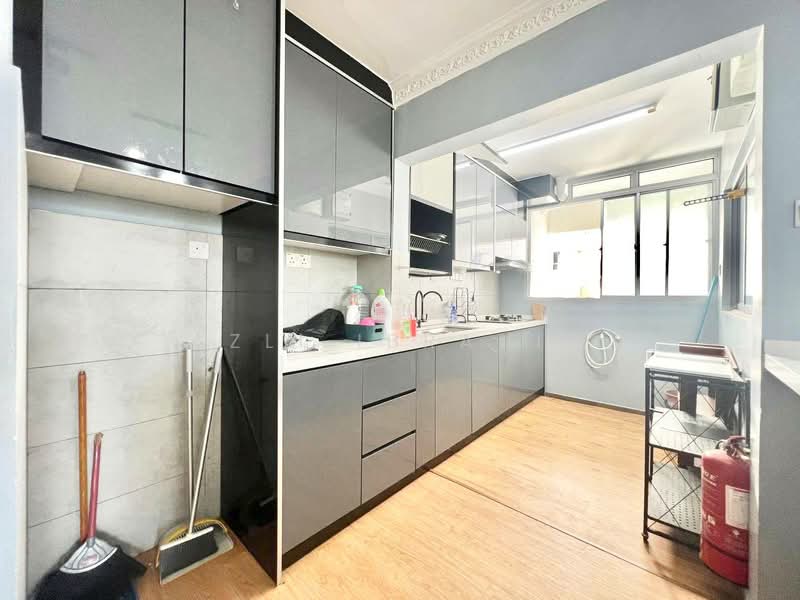 Service Residence for Sale at Residensi Sutera 7 - Azli Ibrahim - Kitchen - PropertyGuru.com.my