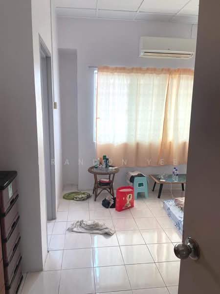 Rumah Teres 2 Tingkat untuk Dijual di Taman Pinggiran Putra (Seri Kembangan) - Brandon Yee - Interior - PropertyGuru.com.my