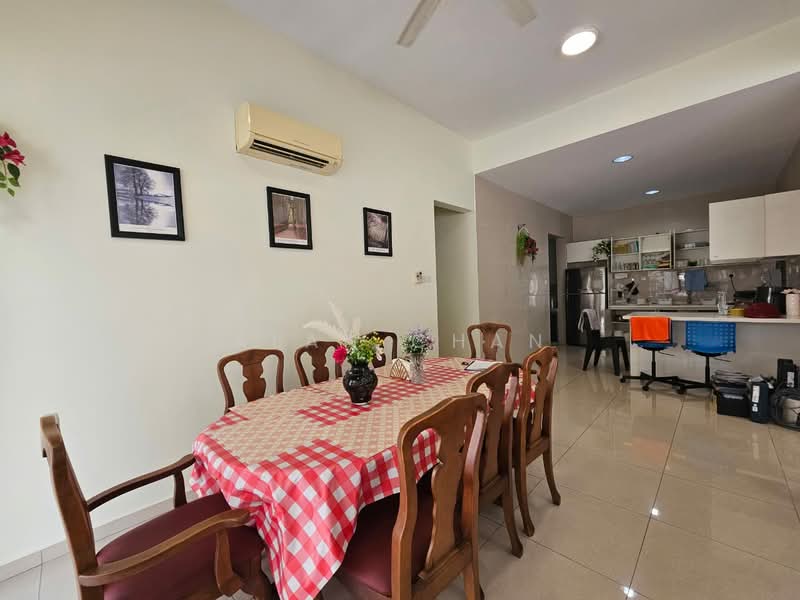 Rumah Banglo untuk Disewa di 16 Sierra (Puchong) - Alan Chan - Dining Room - PropertyGuru.com.my