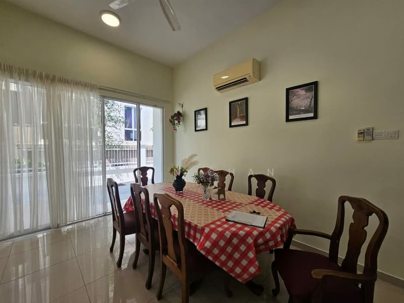 Rumah Banglo untuk Disewa di 16 Sierra (Puchong) - Alan Chan - Dining Room - PropertyGuru.com.my