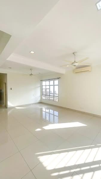 2-storey Terraced House for Rent in Shah Alam (Selangor) - KC Ng - Living Room - PropertyGuru.com.my
