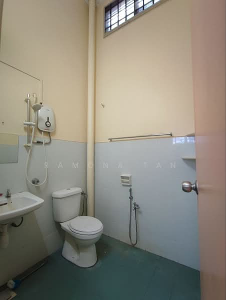 2-storey Terraced House for Sale in Taman Seri Jati (Batu Berendam) - Ramona Tan - Bathroom - PropertyGuru.com.my