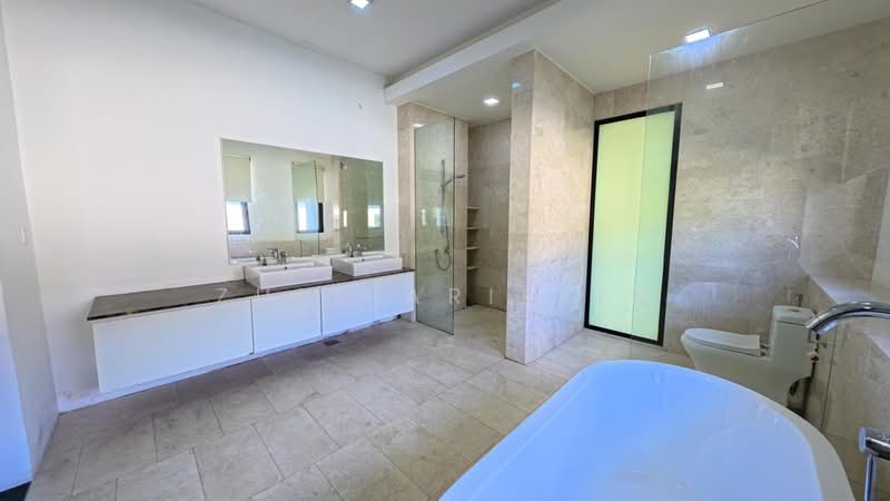 Rumah Banglo untuk Dijual di Taman Sungai Jati Permai (Klang) - ZULL ARIFFIN - Bathroom - PropertyGuru.com.my