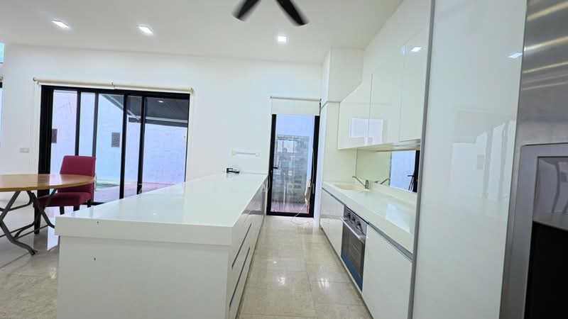 Rumah Banglo untuk Dijual di Taman Sungai Jati Permai (Klang) - ZULL ARIFFIN - Kitchen - PropertyGuru.com.my