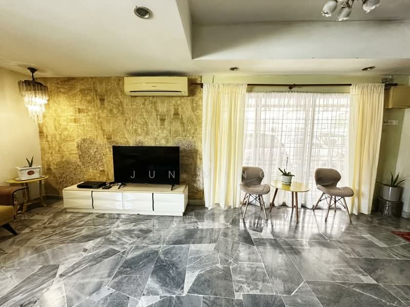 2-storey Terraced House for Sale in Taman Sungai Besi Indah (Seri Kembangan) - Jun Ming - Living Room - PropertyGuru.com.my