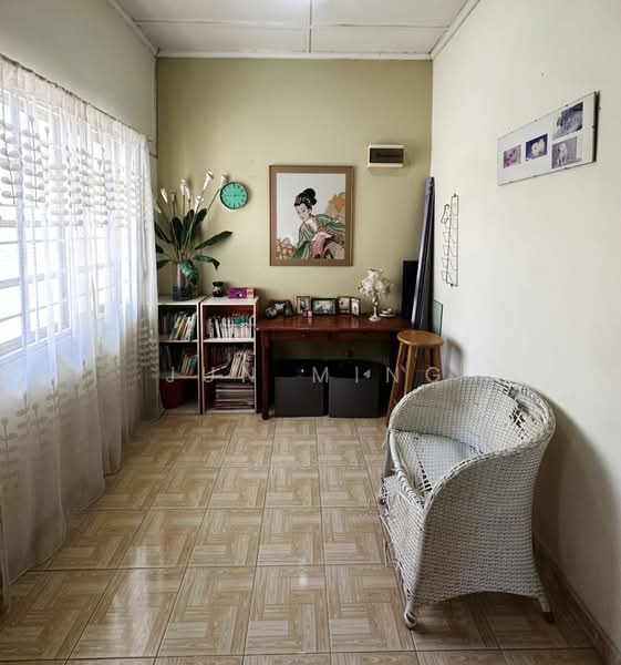 2-storey Terraced House for Sale in Taman Sungai Besi Indah (Seri Kembangan) - Jun Ming - Study - PropertyGuru.com.my
