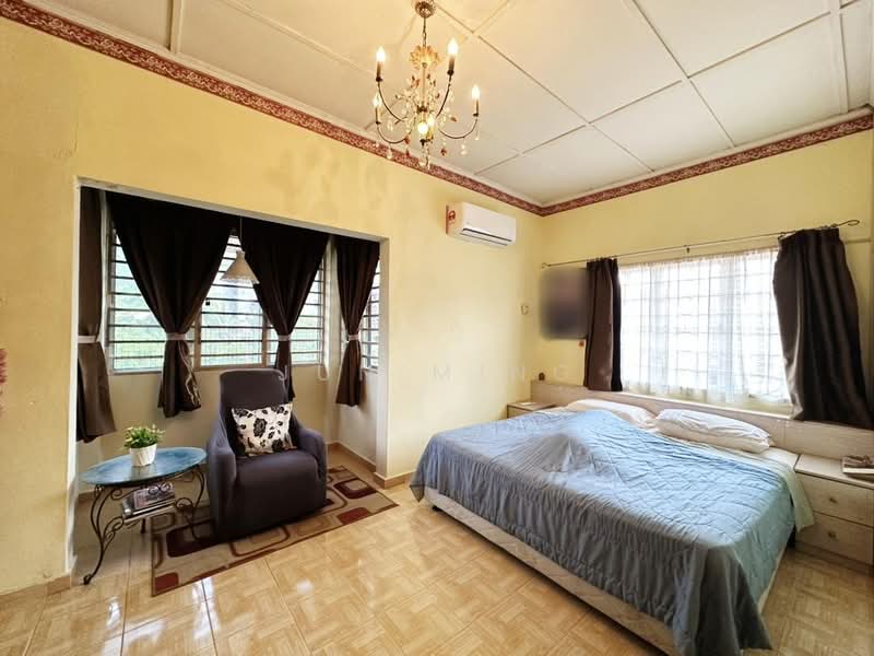 2-storey Terraced House for Sale in Taman Sungai Besi Indah (Seri Kembangan) - Jun Ming - Bedroom - PropertyGuru.com.my