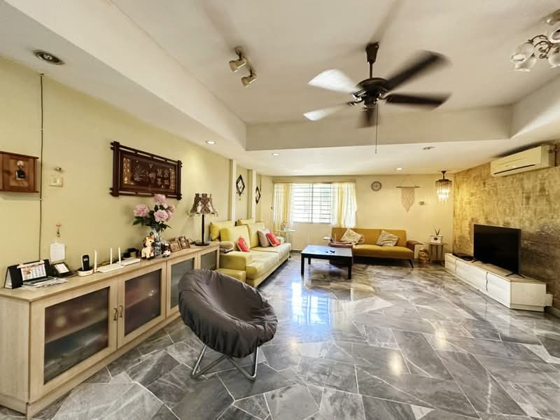 2-storey Terraced House for Sale in Taman Sungai Besi Indah (Seri Kembangan) - Jun Ming - Living Room - PropertyGuru.com.my